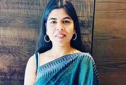 Portrait of Akansha Sharma, Co-founder of Regenirix
